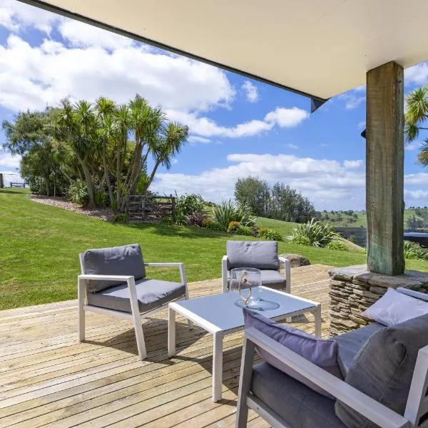 Above the River Karapiro Bed & Breakfast, hotel v destinaci Karapiro