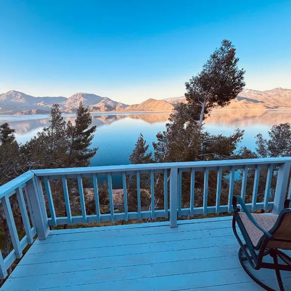 Gautche Point Guesthouse | Lakefront Retreat，Mountain Mesa的飯店