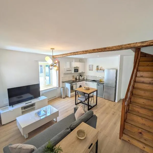La Tour - Appartement rénové, calme et confortable, hotel a Vertrieu