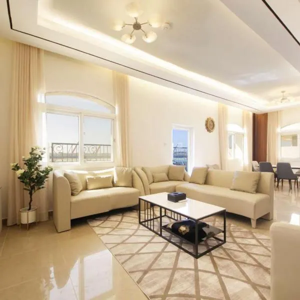 Silk Valley – Beachfront 3BR near Al Hamriyah, hotel en Sharjah