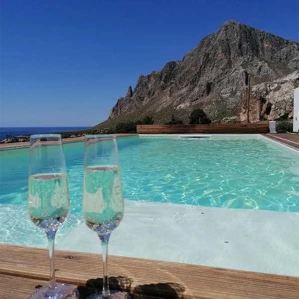 Angi, hotell i Custonaci