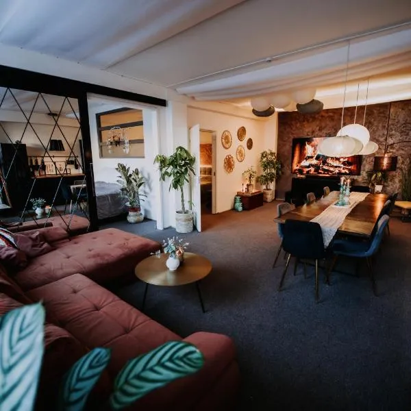 KOHT apartment, хотел в Пярну