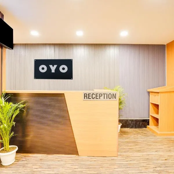 Super Hotel O Indriya, hotel di Noida