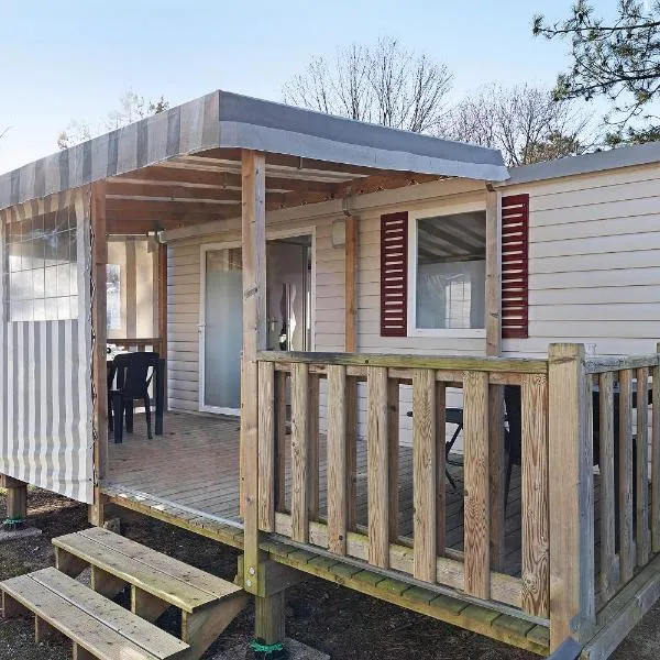 Mobile Home 407 Bois Dormant, hotel in Saint-Jean-de-Monts