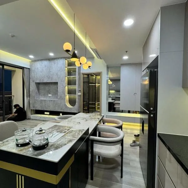 iLake Home's Grand Park, hotel a Long Bình