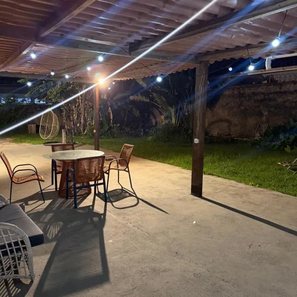 Mini Casa Privativa -Praia do Tombo, hotel in Guarujá