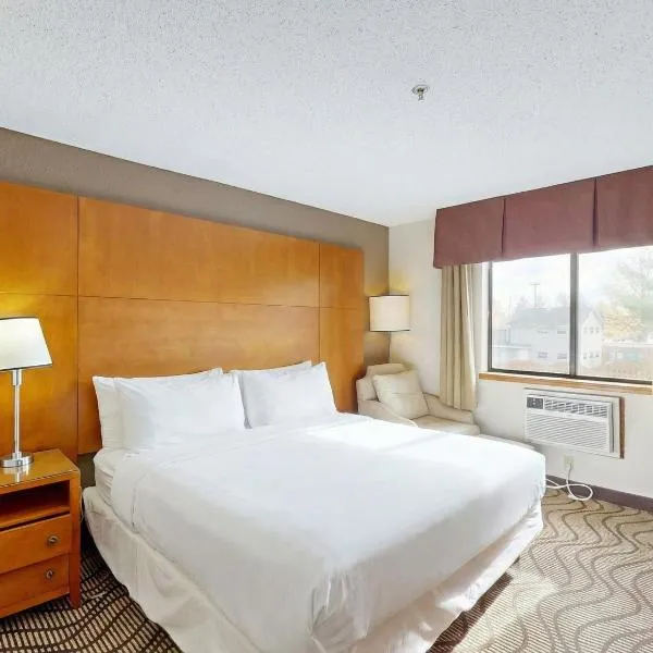 Oscoda Lakeside Hotel, готель у місті Oscoda