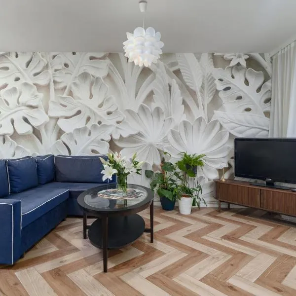 Cozy Attic, hotel in Marki