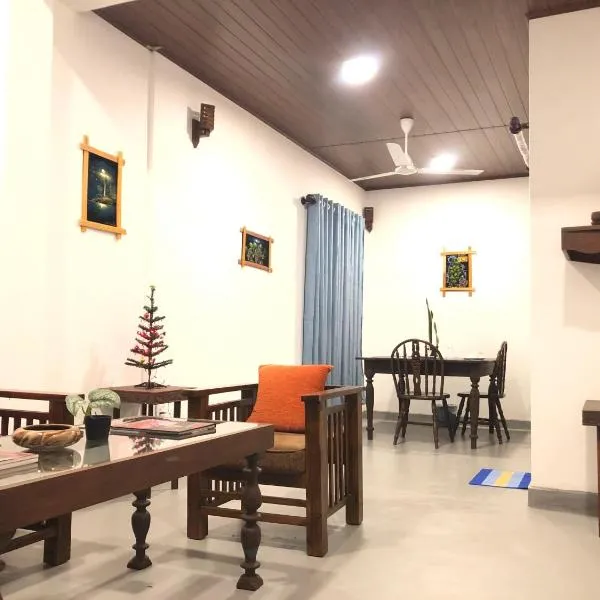Bamboo Grove Cottages, hotel in Hikkaduwa