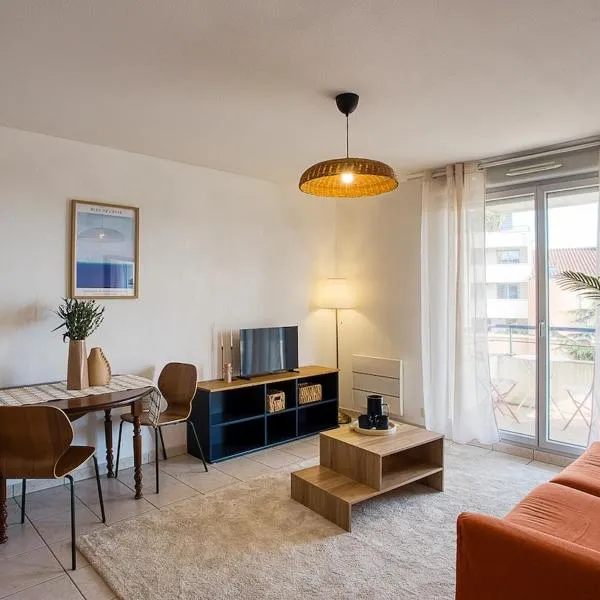 Le Nid aux Étoiles - Balcon & Parking, Hotel in Toulouse