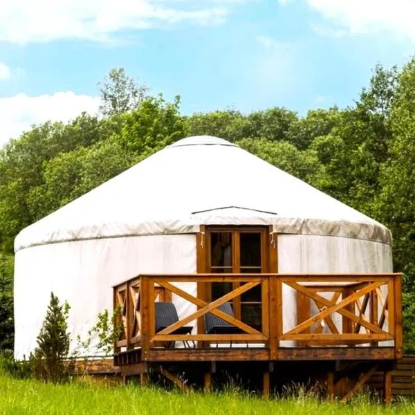 4 Żywioły - całoroczne jurty w górach - dostęp do sauny, Hotel in Stronie Śląskie