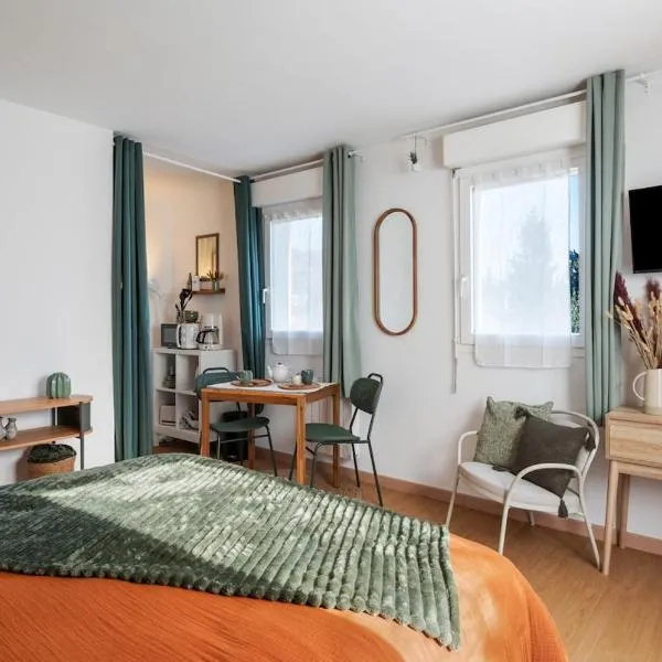 Joli appart cosy tout confort avec parking gratuit, khách sạn ở Rouen