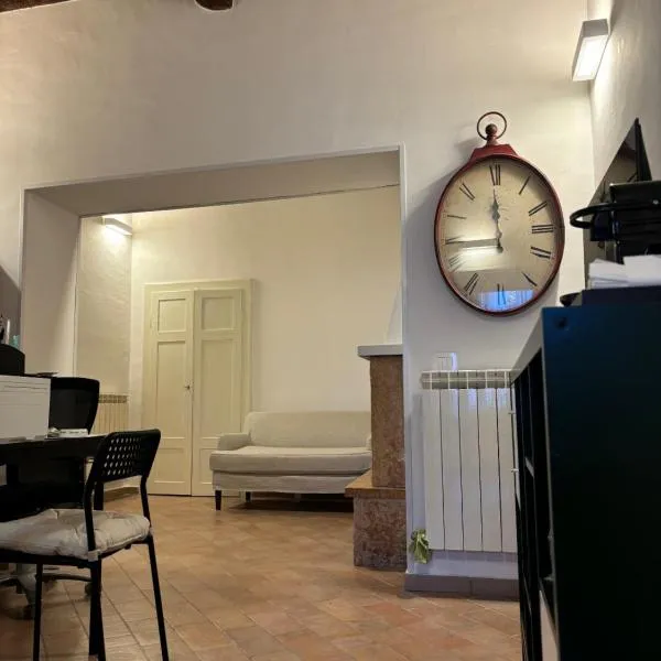 Appartamento di Bianca, LT Via Alunno 20, hotel i Foligno