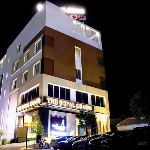 The Royal Grand, viešbutis mieste Karūr