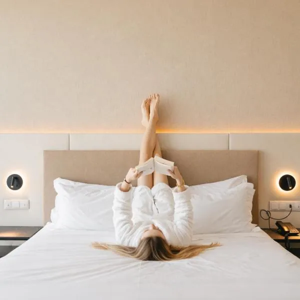 Oporto Fly Hotel, hotel en Maia