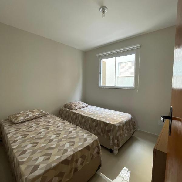 Apartamento em Poços - Varanda com Churrasqueira - Foto 2
