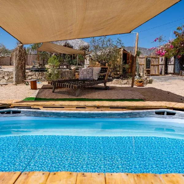 BuenaOnda eco glamping spa & kite spot, hotel em El Sargento