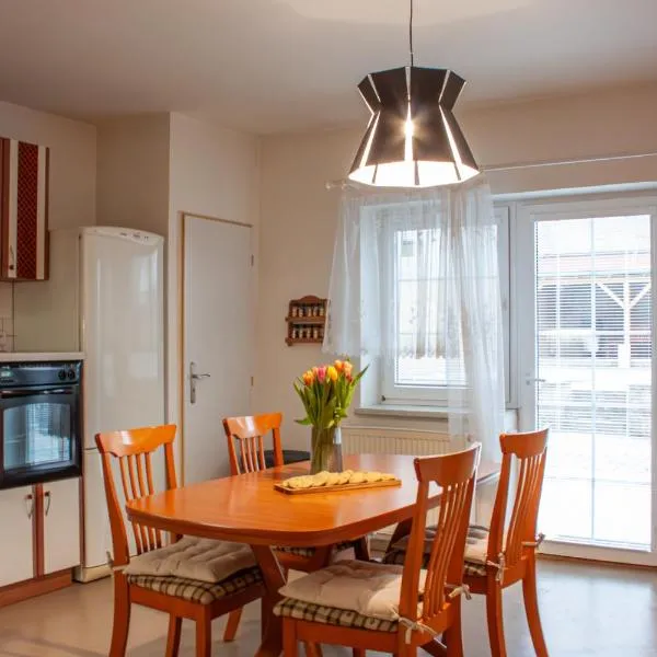 Apartmán se společným bazénem Zlonice, hotel en Zlonice