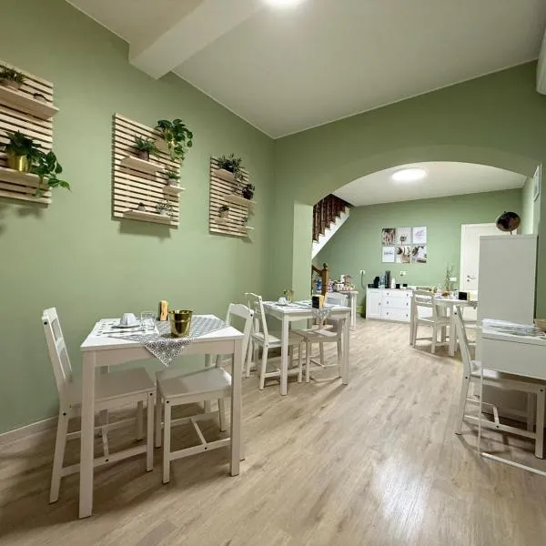 Re-Start, хотел в Scandolara Ravara