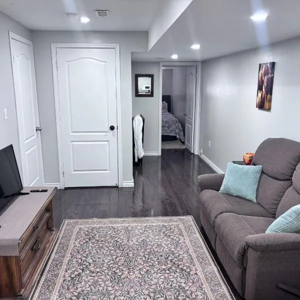 Bernie's Basement, hótel í Milton