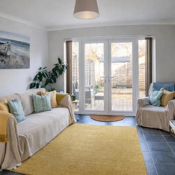 Little Whitehaven - One Bedroom House in Lymington - Free parking, Hotel in Lymington