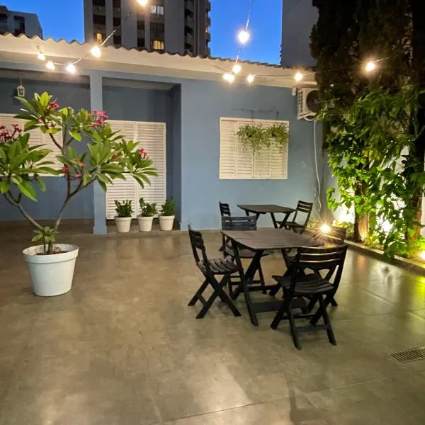 Flow Pousada, hotel in Maringá