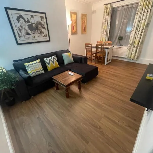 Ferry House, khách sạn ở London
