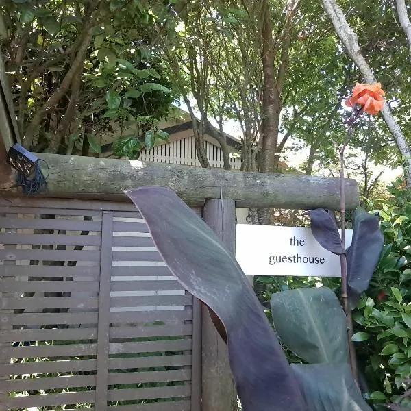 Sweet Guesthouse, hótel í Waitara