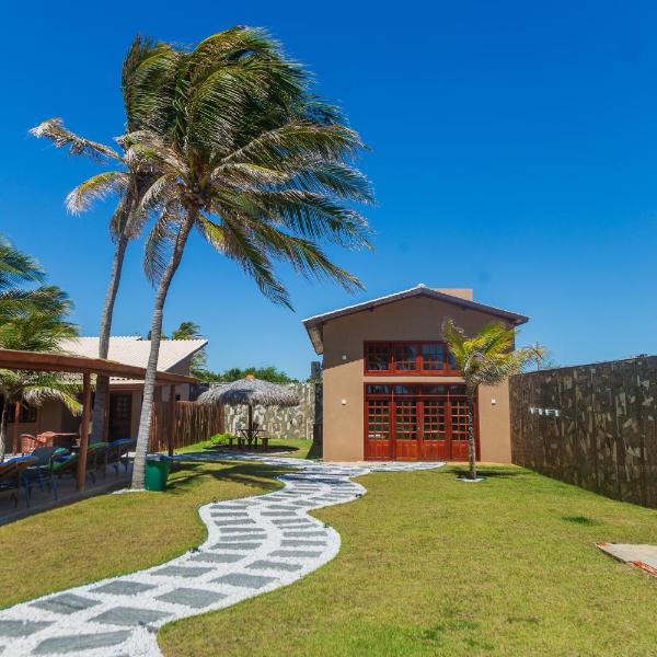 Seaside Retreat w4 Bedrooms and Pool