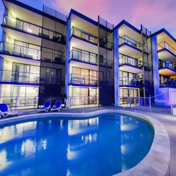 Merrima Court Holidays, hotel a Caloundra