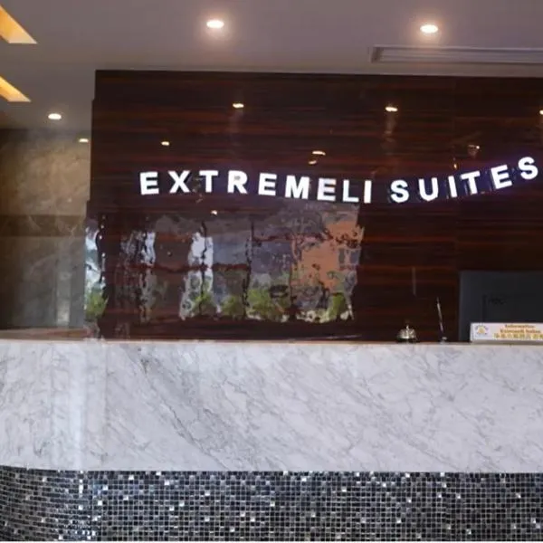 Extremeli Suites - Monarch, hotel di Manila
