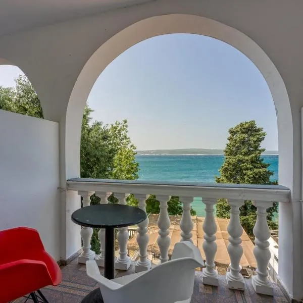 Martin's B&B, hotel Dramaljban