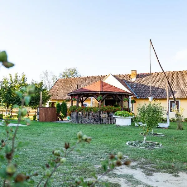 Country House Ivančan, hotel sa Molve