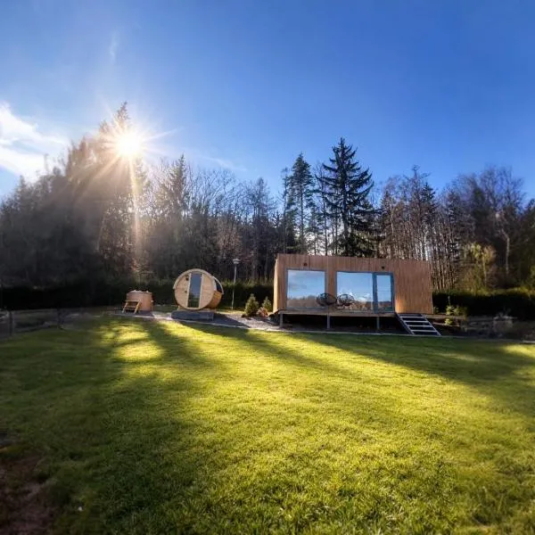 ermiglamping, hotel a Jince