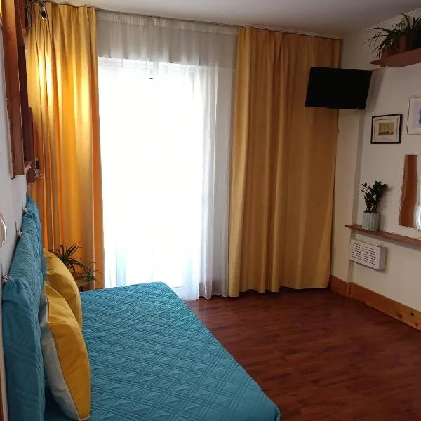 Roses, hotel in Kalamáta