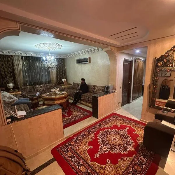 Lina Hostel Tangier, hotel a Tangeri