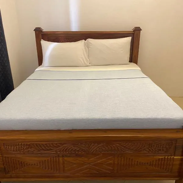 Hello Rafiki Hotel - Kelele Square, hotel v destinaci Ngambo