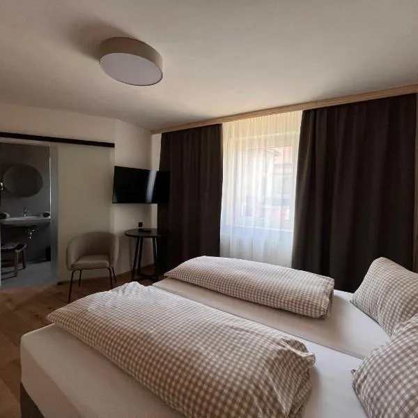 Landgasthof König, hotel a Griffen