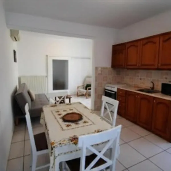 Aegina house1, ξενοδοχείο στην Αίγινα Πόλη