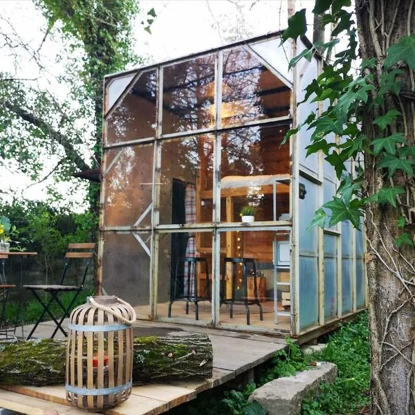 Green Box - be in nature with direct train to Porto, hotel u gradu 'Valongo'