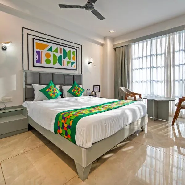 Treebo Arizona, hotel a Gandhinagar