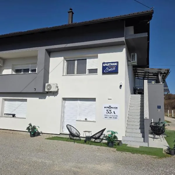 Karlovac में, होटल ENA 1&2 - BIG free parking 2200 m2 -suitable for BOATs, TRUCKs, VANs