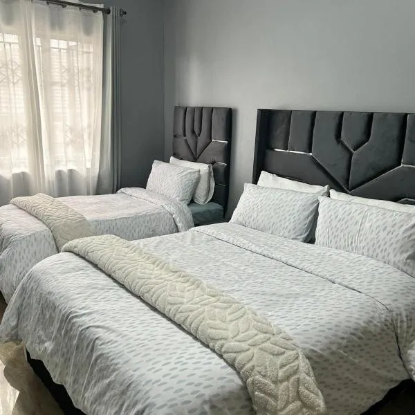 Crompton Gardens 786, hotelli kohteessa Durban
