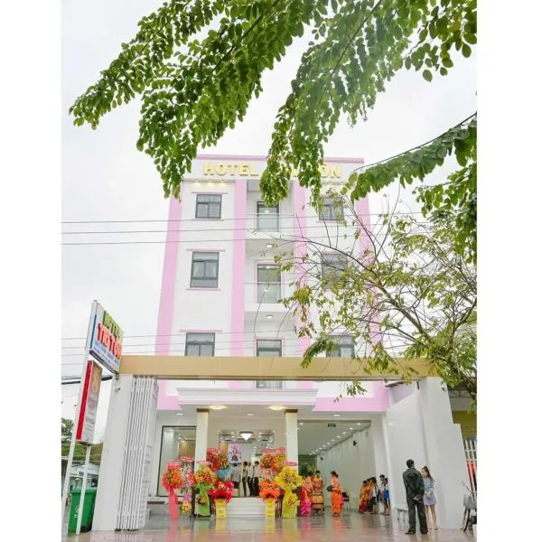 Hotel Tri Tôn, khách sạn ở Tri Tôn