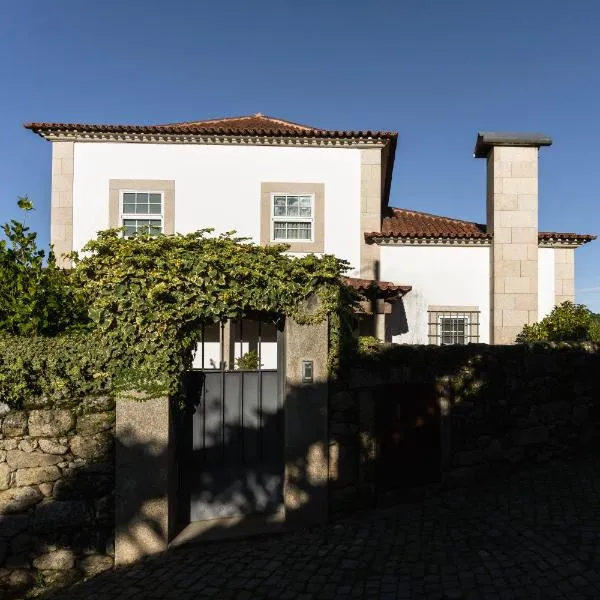 Casas da Memória, hotel in Tarouca