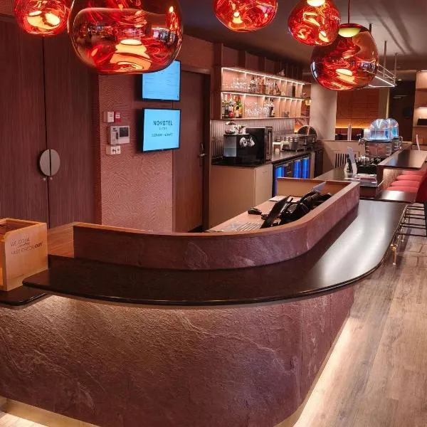 Novotel Suites Clermont Ferrand Polydome, hotel a Clermont-Ferrand