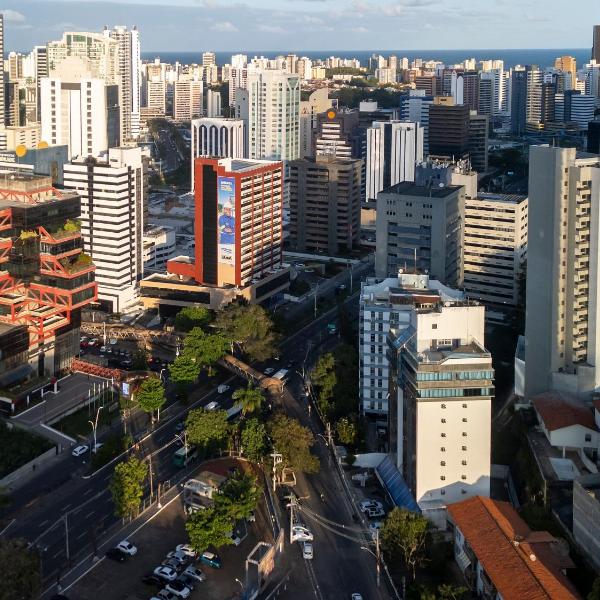 1 - Flat próx. ao Salvador Shopping c/ garagem - Foto 4