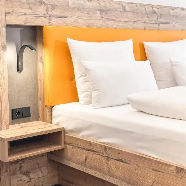 THE GOOD ONE Hotel Landshut, hotel i Landshut