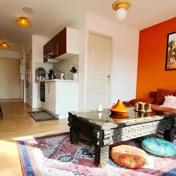 "Nuits du désert" - Appartement avec terrasse, hotel di Saint-Quentin