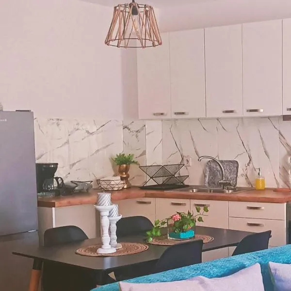 Efi's House, hotel di Florina